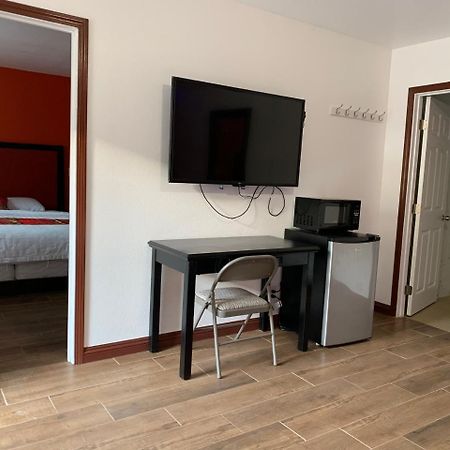 Norwalk Inn & Suites Eksteriør billede