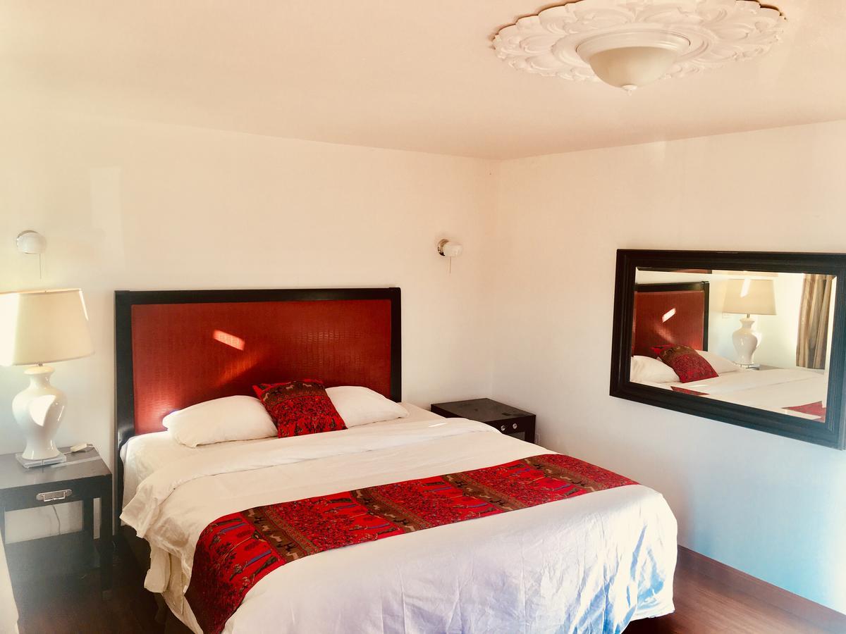 Norwalk Inn & Suites Eksteriør billede
