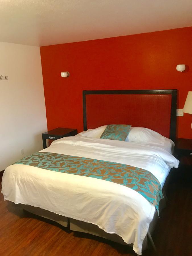 Norwalk Inn & Suites Eksteriør billede